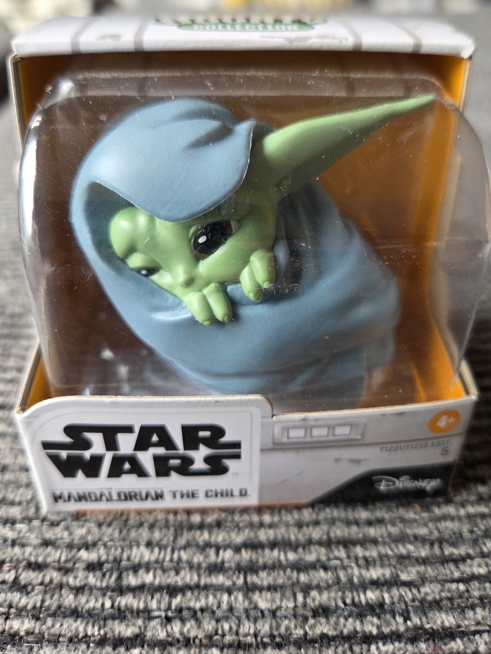 Star Wars The Child (Grogu) Collectible Figure
